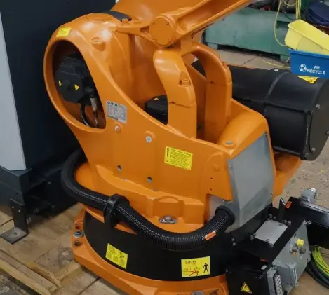 Kuka KR 100-2 PA Palletizer Robot w/ KRC2 Control 1300HRS TESTED W/ WARRANTY