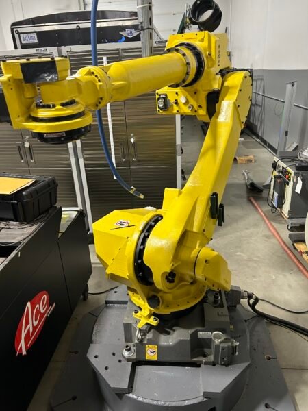 FANUC ROBOT M-710iC/50. DEMO CENTER ROBOT NEVER USED IN PRODUCTION LIKE NEW. ALL OPTIONS. INCLUDES PLATFORM