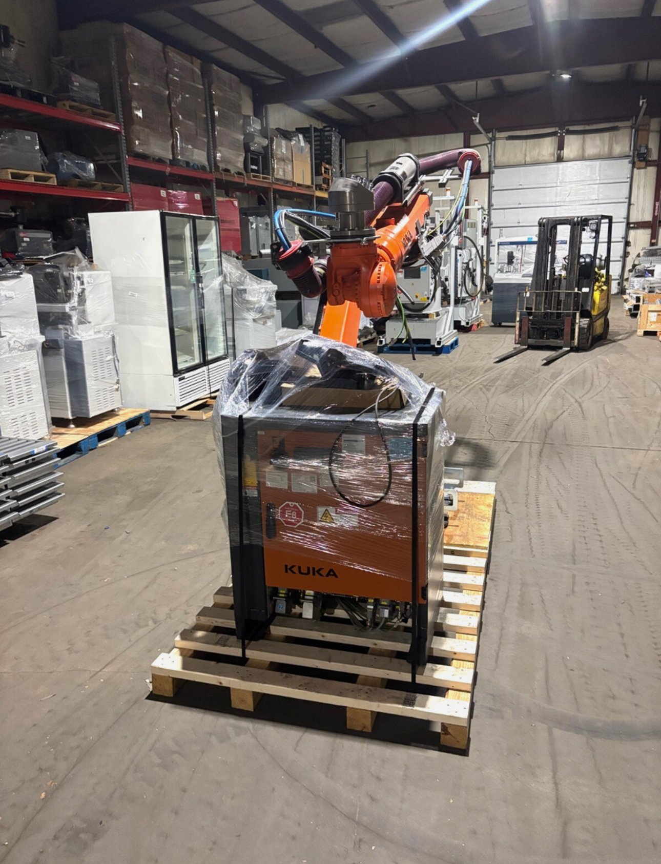 Used Kuka KR 120 R2700-2 / FLR Robot System w/ KR C4 NA UL Cabinet Controller, 2021