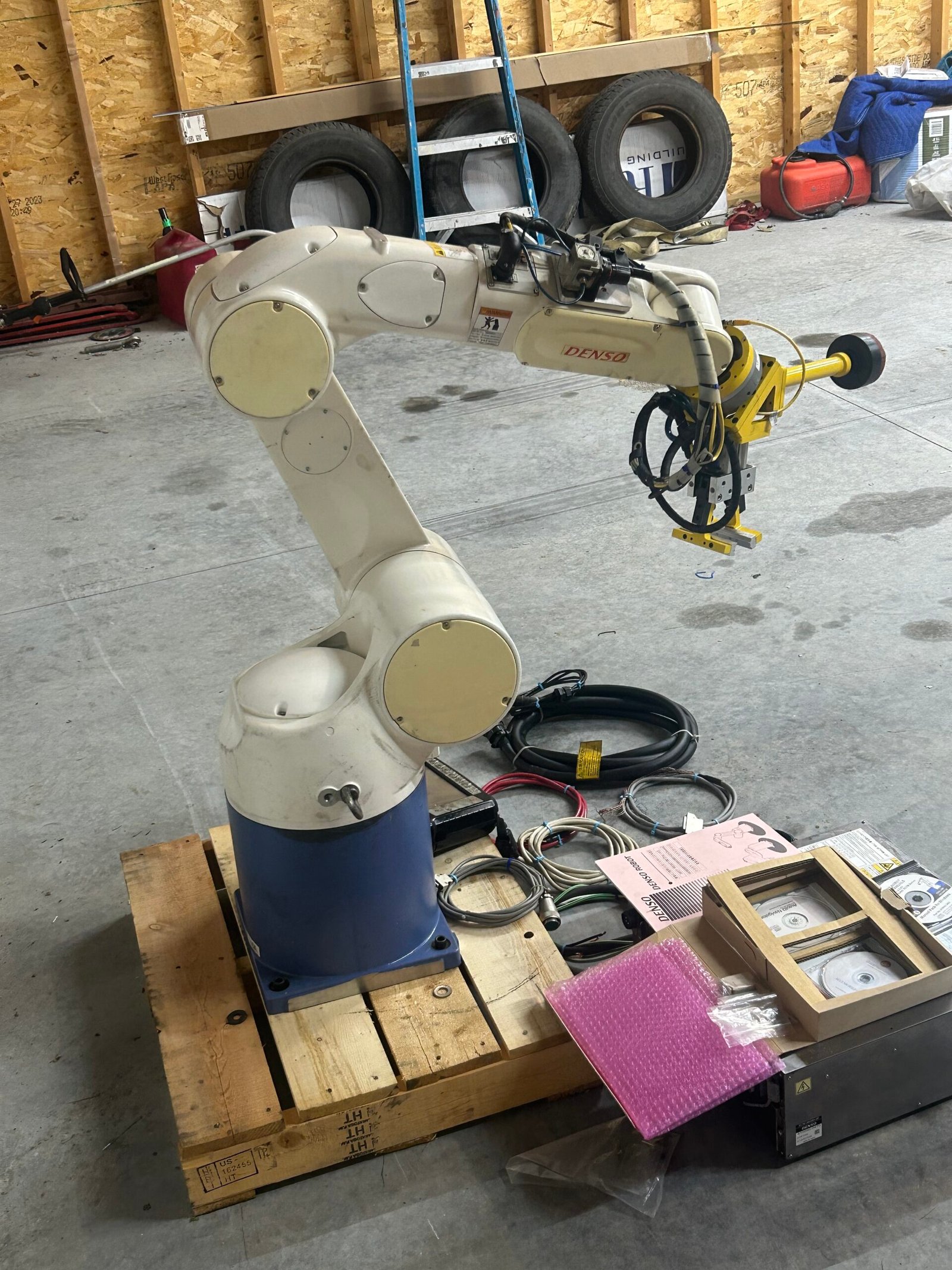 2012 Denso VM-60B1D/GM-V 6 Axis Automation Robotic Arm Complete.