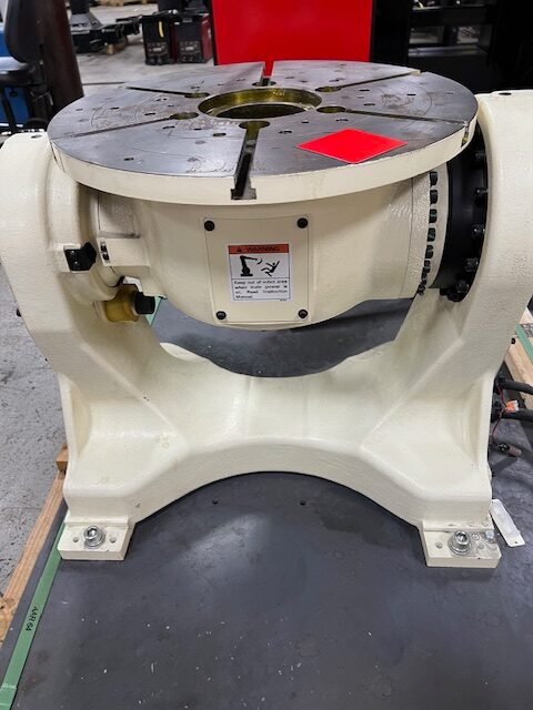 Daihen OTC FD11V8 2 Axis Positioner P-400 Welder Complete Cell