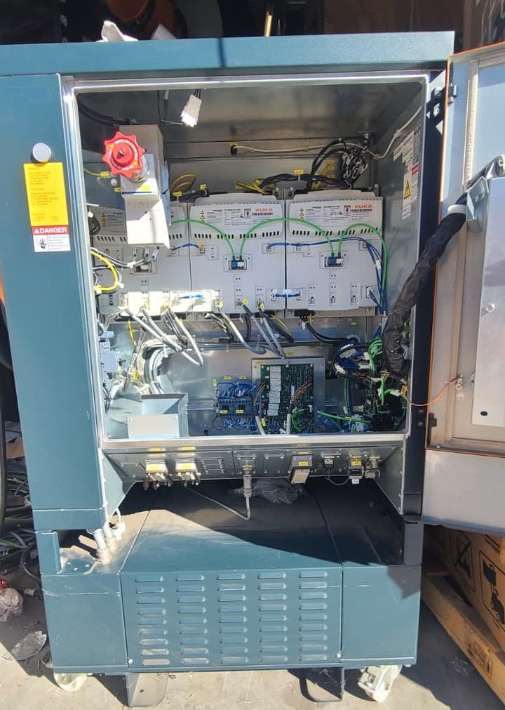 Kuka KR 600 R2830 Robot with KRC4 NA UL Controller + Teach Pendant + Master Tooling SEMD: