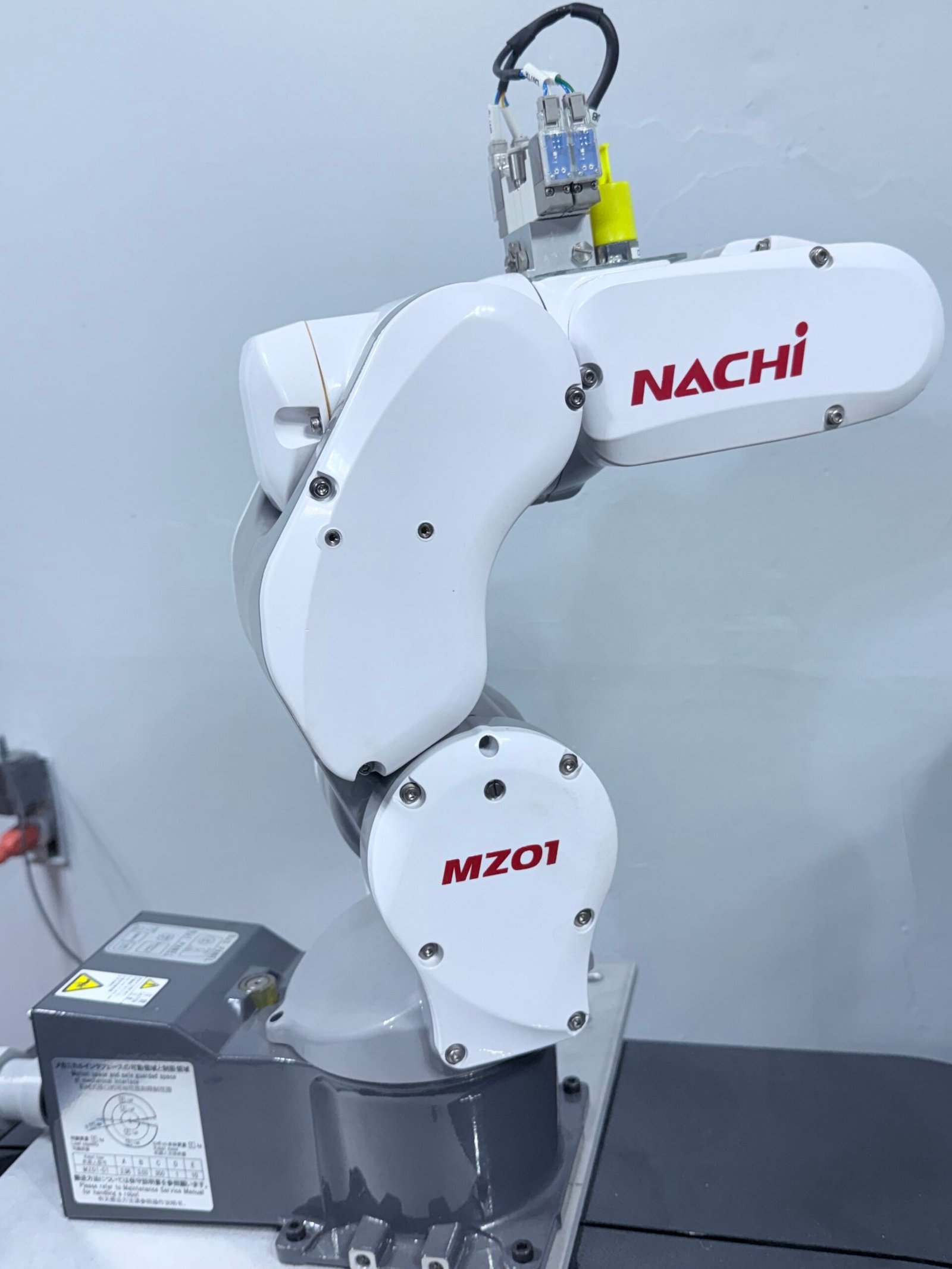 Nachi MZ01