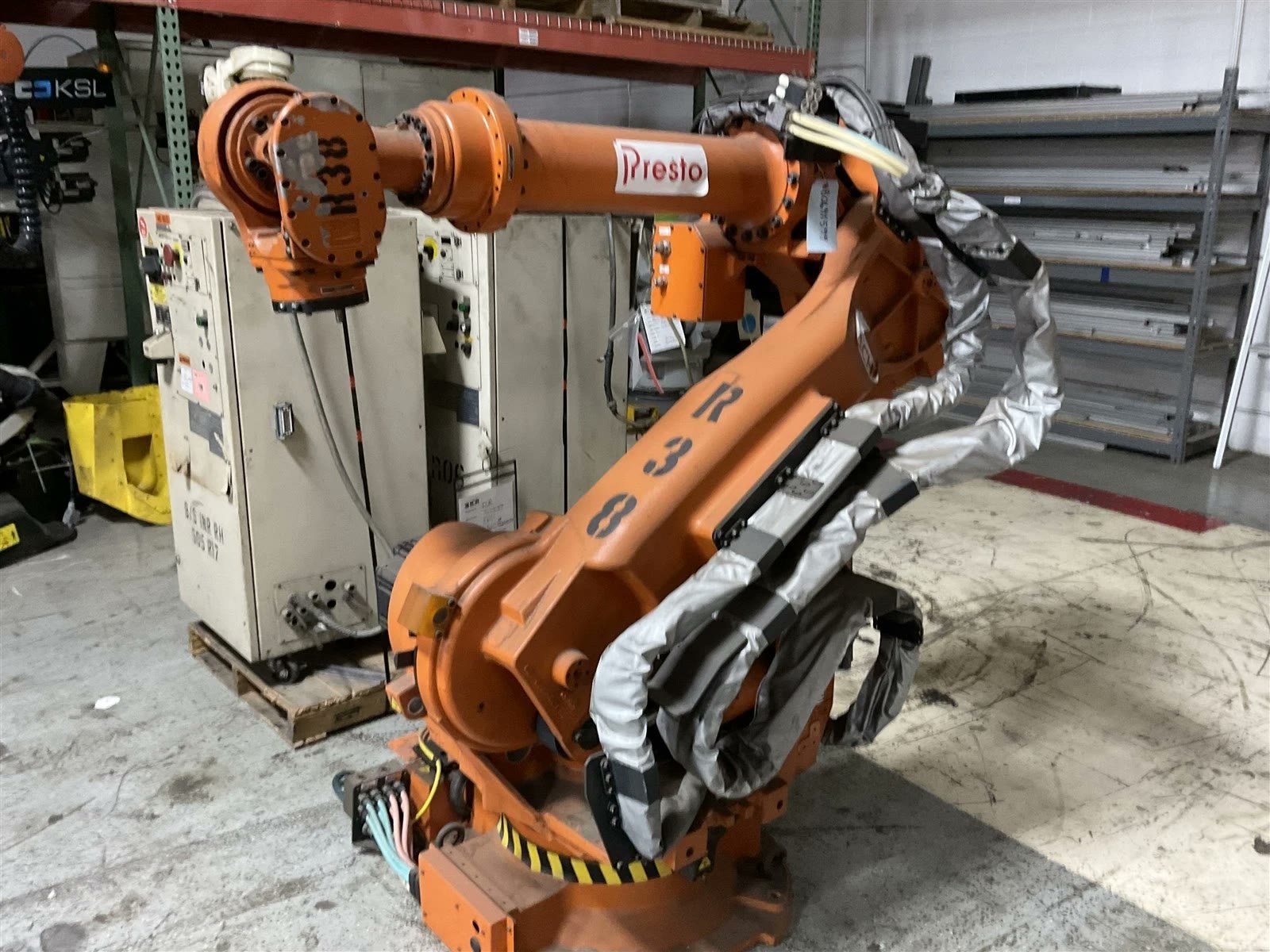 Used Nachi ST166 Robot w/ FD11 Controller